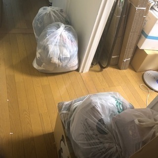 引っ越しの為レディース春夏服お譲り致します。の画像
