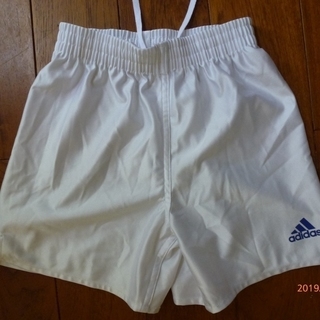 アディダス　ショートパンツ　140㎝　日本製