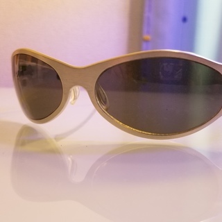 『G　サングラス』の画像