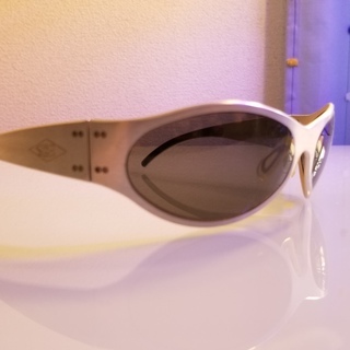 『G　サングラス』の画像