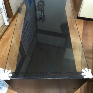 ガラステーブル