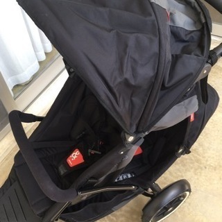 高級ベビーカー phil&teds