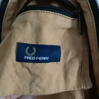 フレッドペリーのショルダーバッグの画像