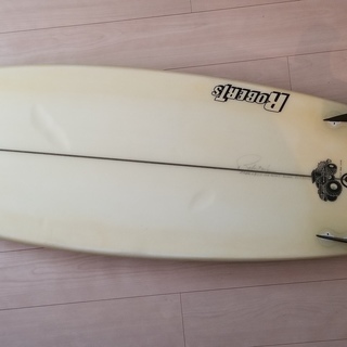 サーフボード(ロバーツ)