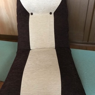 重厚感ある座椅子です