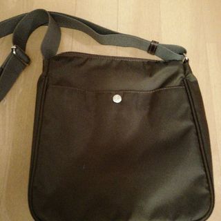renoma のナイロンショルダーバッグ[男女兼用][取引中]の画像