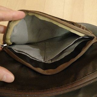 renoma のナイロンショルダーバッグ[男女兼用][取引中]の画像