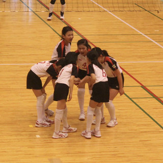 さいたま市の小学生バレーボール少年団　団員大募集中です。