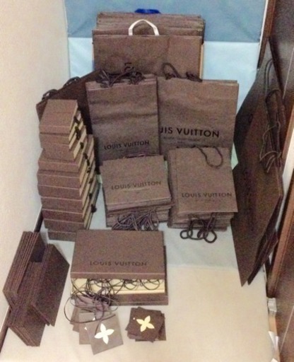 LOUIS VUITTON 180点以上　未使用 紙袋 箱 ポスター