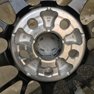 ヴォクシー 80  後期 純正ホーイルセットの画像