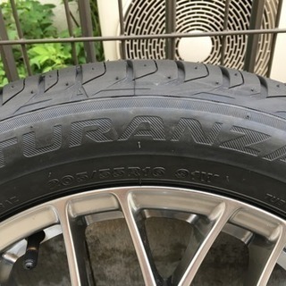 ヴォクシー 80  後期 純正ホーイルセットの画像