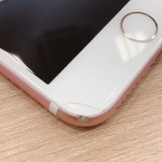 iPhone7 ローズゴールド au  SIMロック解除済みの画像