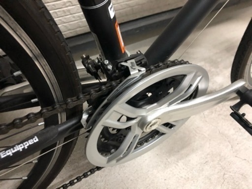 《美品》クロスバイク 21段変速 タイヤサイズ700C