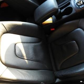 アウディA4アバント　2012年9月登録車の画像