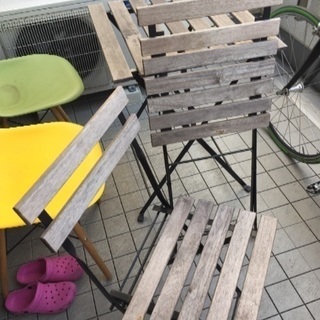 IKEA ベランダテーブルセットの画像