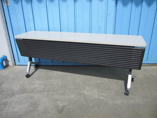 スタックテーブル　幕板付き　ニューグレー色　W1800D450　　コクヨ製　KT-620
