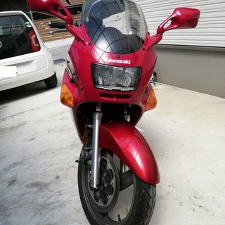 カワサキ、ZZR250です