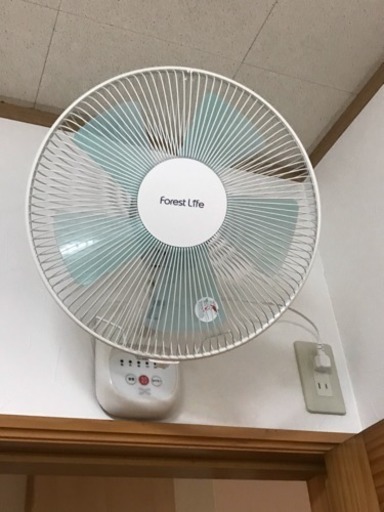 壁掛けタイプの扇風機