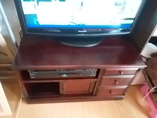 テレビ、デッキ台