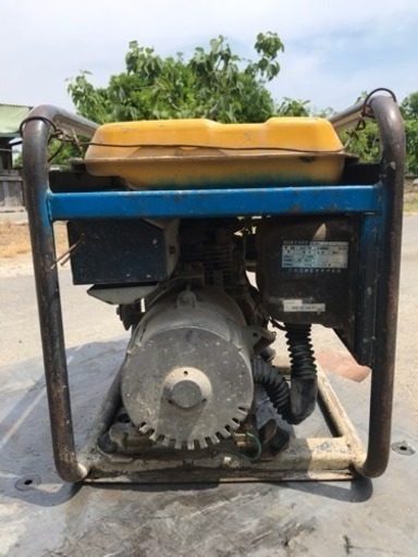 SUBARU スバル エンジン 発電機 60Hz 単相 AC100V SGR2300 2.3kva 動作品 エンジン一発かかります 管理番号52602