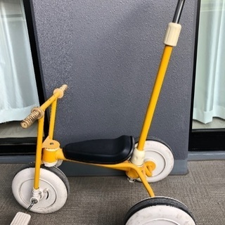 無印良品 三輪車 舵取り棒付き イエロー