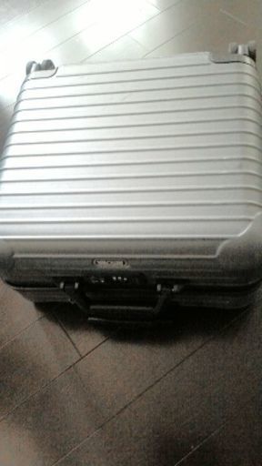 リモワ サルサ ジャンク