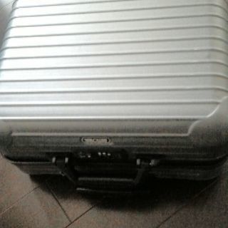 リモワ サルサ ジャンク