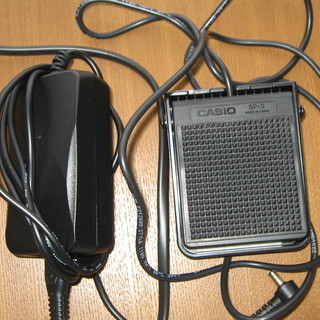ｶｼｵ　電子ピアノ　PX-160  2018年製　新品同様　椅子、ペダル付きの画像