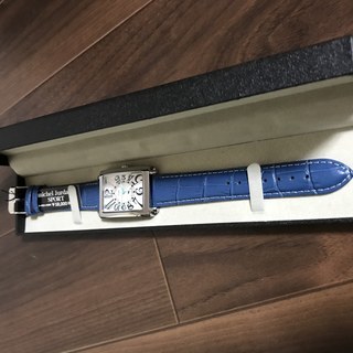 定価から約9割引！ダイヤ入り腕時計　新品未使用　値引き可能の画像