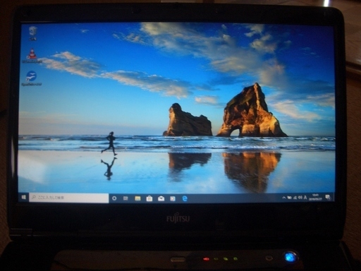 Windows10　 ノートパソコン　FMV-BIBLO NF/E50　すぐに使用できます