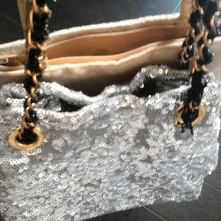 スパンコールポーチバッグの画像