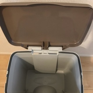 キッチン用ゴミ箱1の画像