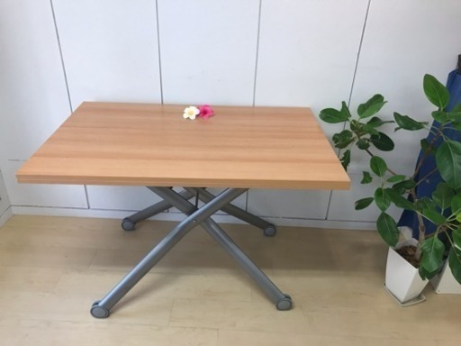 ◇便利◇折りたたみ収納・高さ調節可能ダイニングテーブル