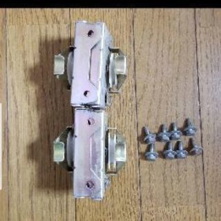 ヨドコウ物置　戸車　中古の画像