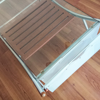 ダイニングガラステーブル、差し上げます【取りに来ていただける方限定】の画像