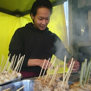 委託報酬で焼鳥店の独り親方に！初心者ＯＫ！！若者から50代の方まで大募集！！！2ヶ月契約社員期間あるので安心して技術が学べます。の画像
