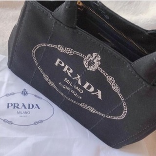 ☆新品未使用 PRADA カナパ(黒)