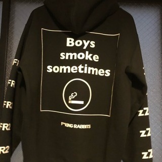 FR2 × zZz smoking kills パーカー