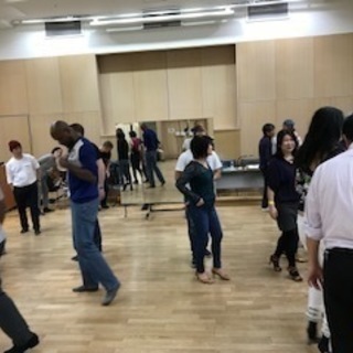 1日2時間だけのダンスワークショップ中の通訳（韓国語を日本語に通...