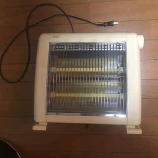 電気ヒーター パネルヒーター