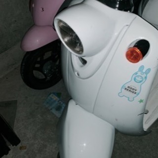ホンダビーノ  50ccバイク 白綺麗です。