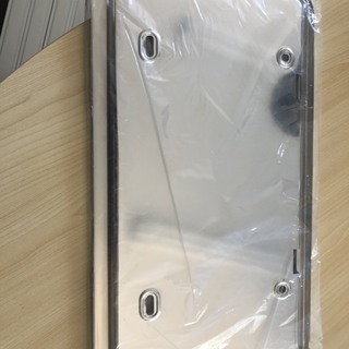 新品！ナンバープレートフレーム　大型用の画像