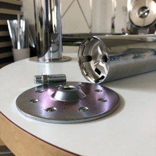 オシャレなテーブル　机の画像