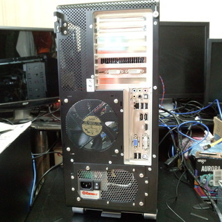 自作デスクトップパソコン Windows10 XEON X3430 メモリ4GB GTX550Ti SSD80GB HDD500GBの画像