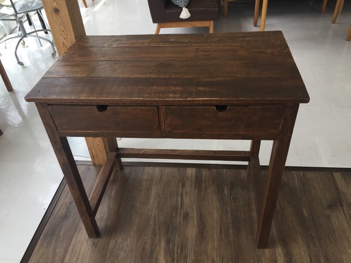 取りに来て頂ける方限定！インダストリアルデザインのデスクのご紹介です！