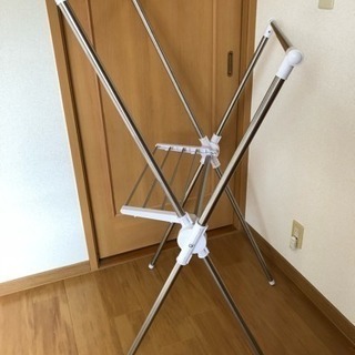 室内物干しの画像