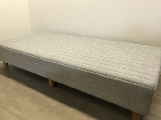 052804☆脚付きシングルベッド☆