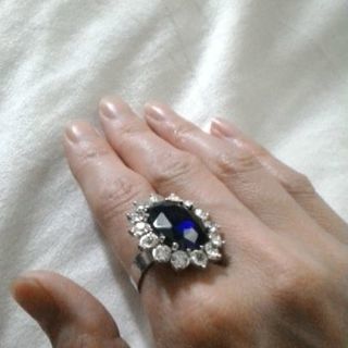 ロンドン ジュエリーズ