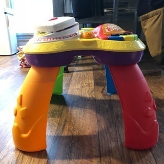 fisher price 0歳児から2歳にかけて使うおもちゃですの画像