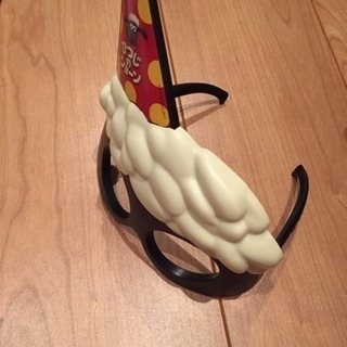 マクドナルド ハッピーセット ひつじのショーン メガネです。の画像